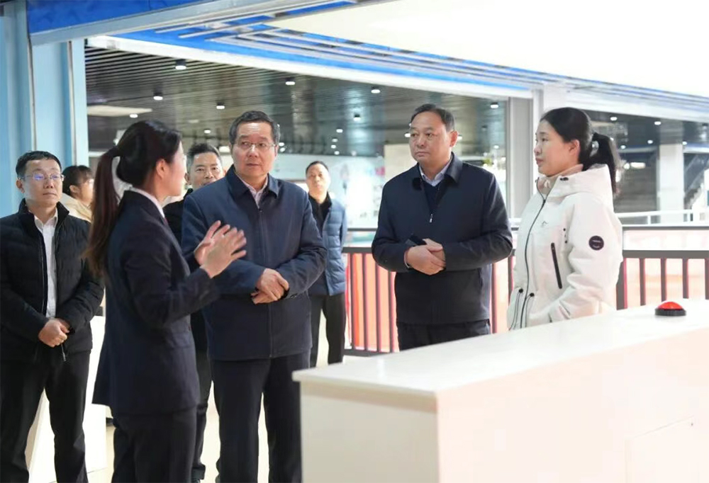 ����Э�Ӳ컴�������Ժ���� - 2025-12-04 19:41:02